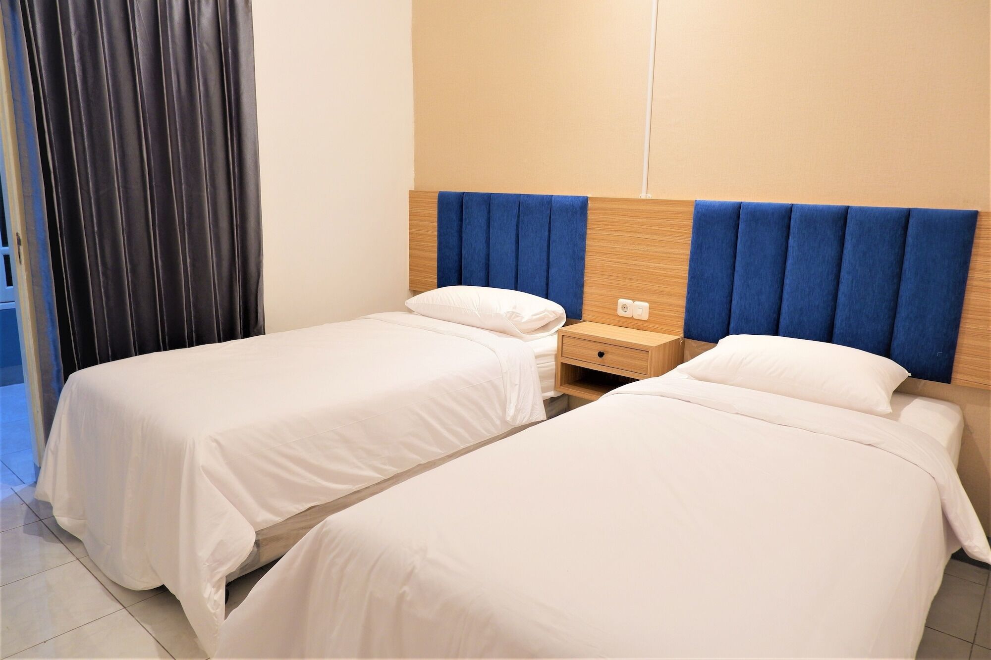 Kokonut Guesthouse Sorabaya Extérieur photo